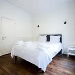 élysées Hotel 2*