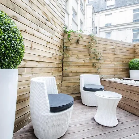 Elysees Aparthotel 2*