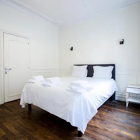Elysees Aparthotel 2*